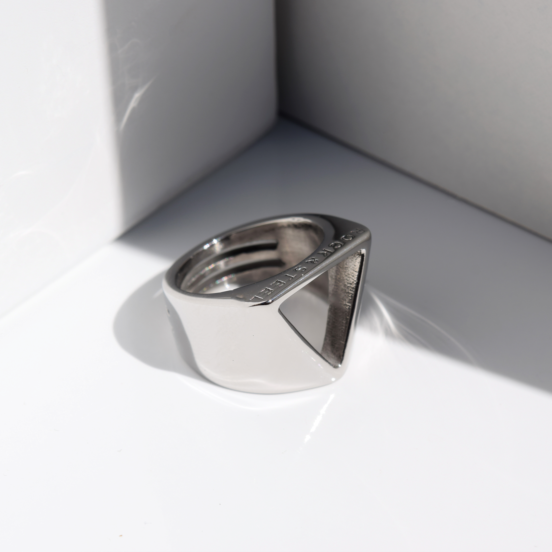 Ring Triangle of Life | Triangle  Herrenring | Rock & Steel Germany