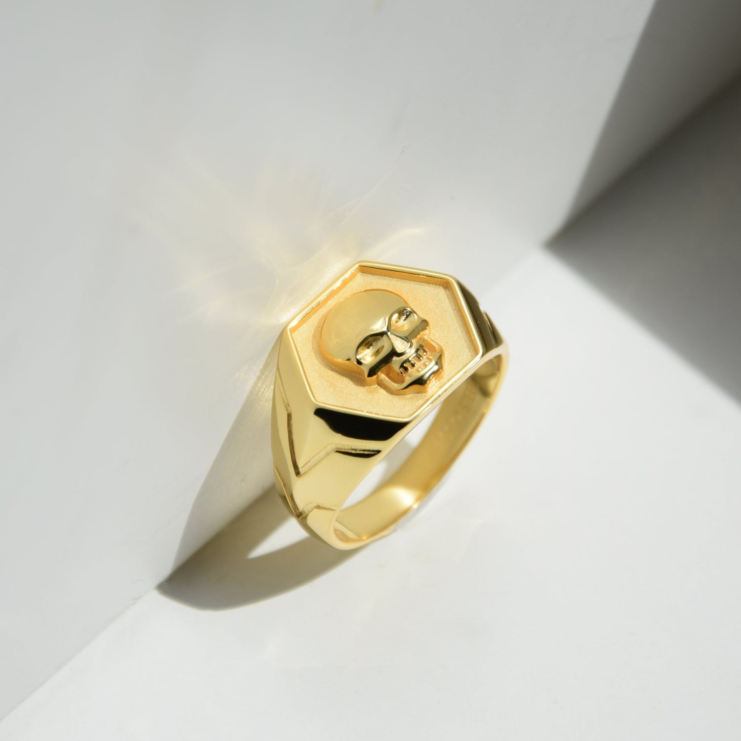 Ring TOTENKOPF BAD BOY | 925 Silber | vergoldet - ROCK & STEEL GERMANY