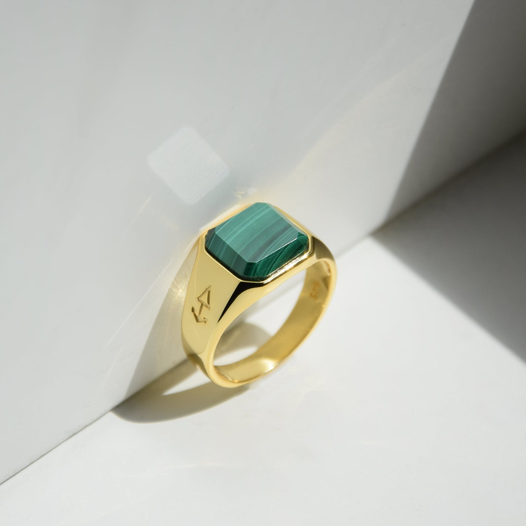 Ring HORUS MALACHIT | 925 Silber | vergoldet - ROCK & STEEL GERMANY