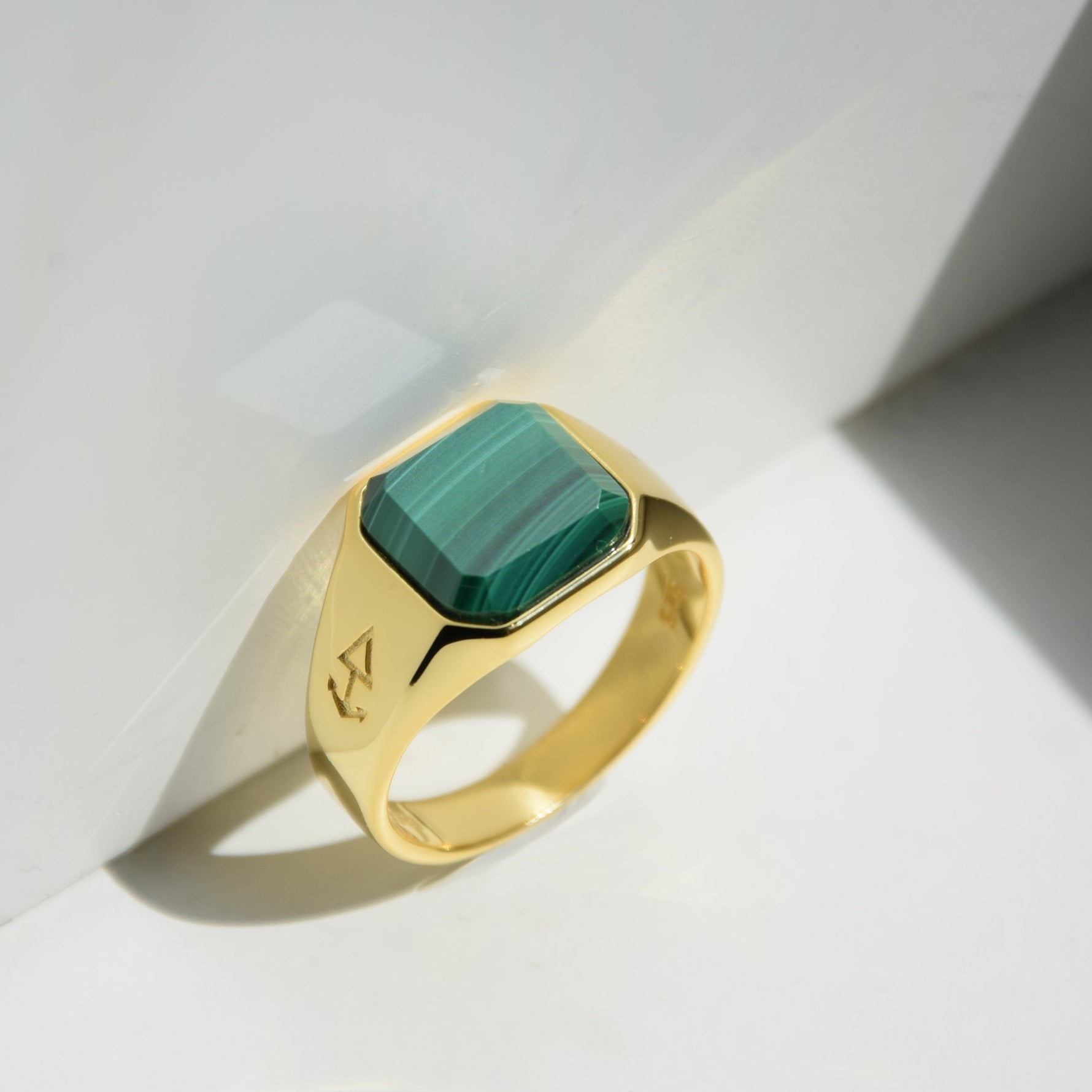 Ring HORUS MALACHIT | 925 Silber | vergoldet - ROCK & STEEL GERMANY