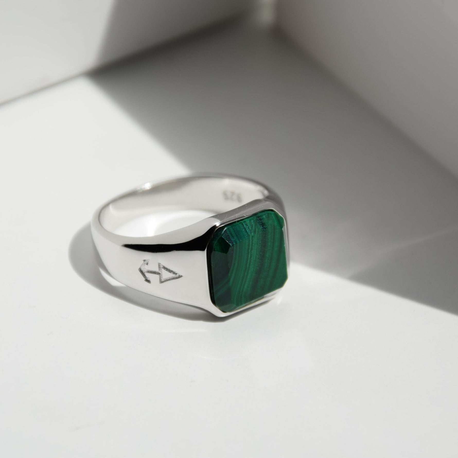 Ring HORUS MALACHIT | 925 Silber - ROCK & STEEL GERMANY