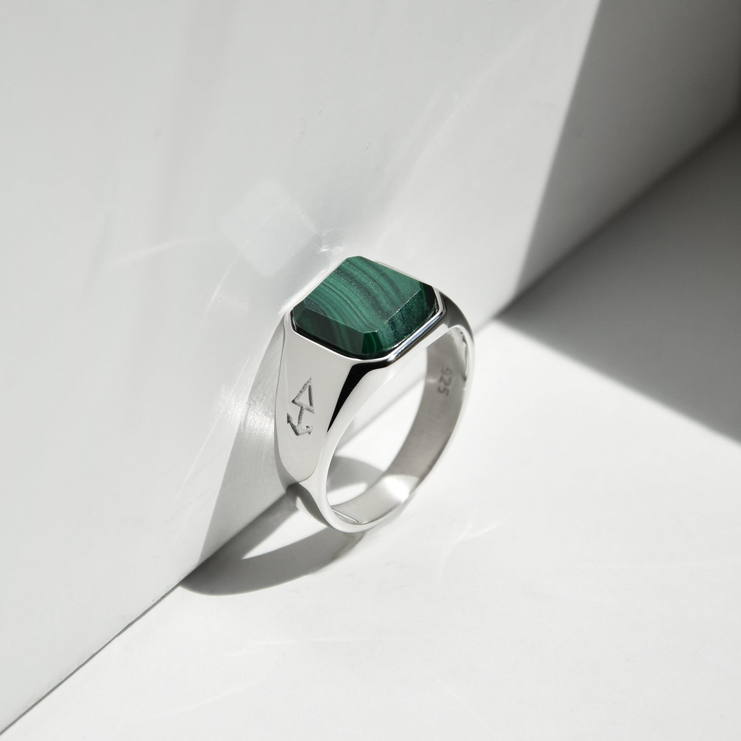 Ring HORUS MALACHIT | 925 Silber - ROCK & STEEL GERMANY