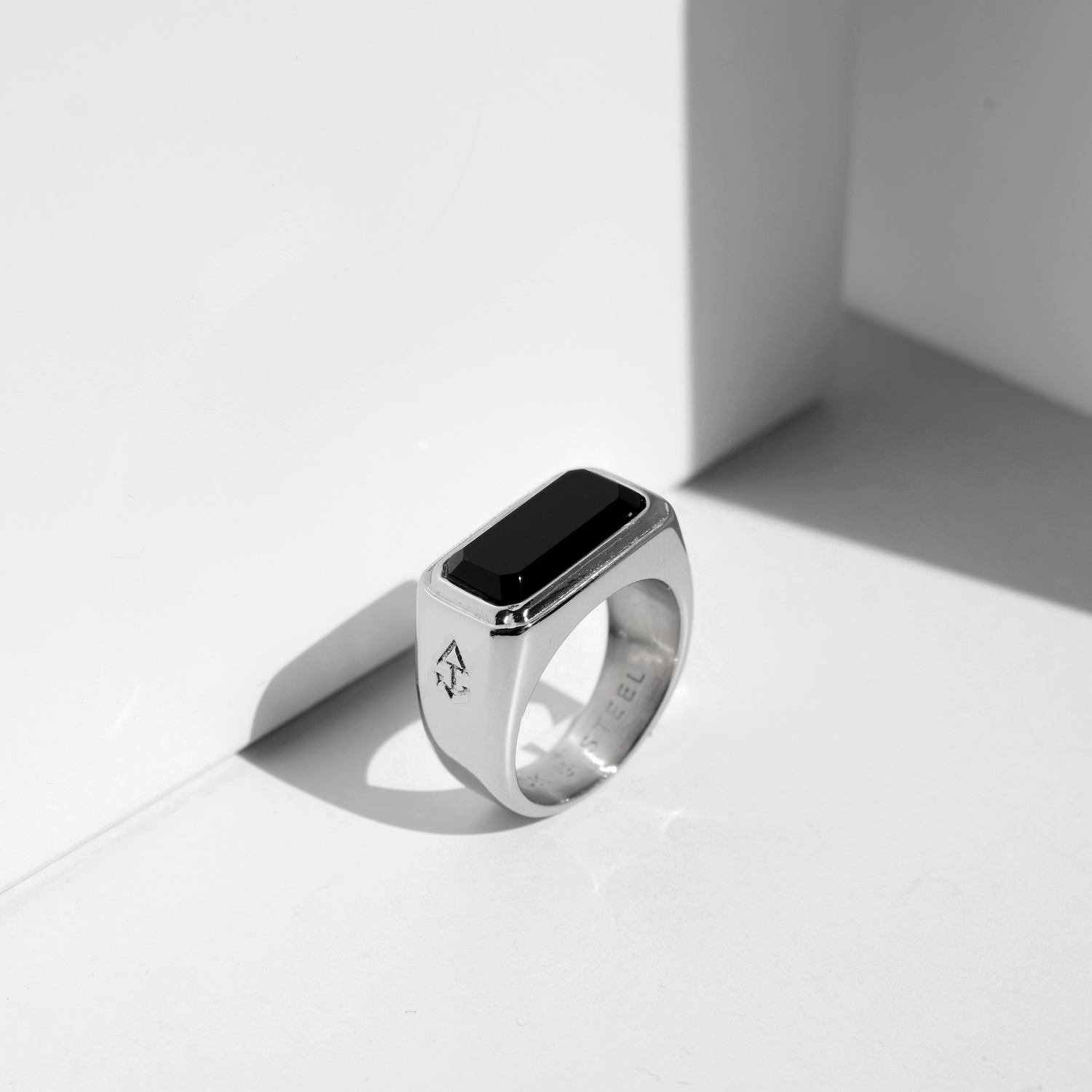 Ring Wild | Echter Onyx Stein Herrenring | Rock & Steel Germany