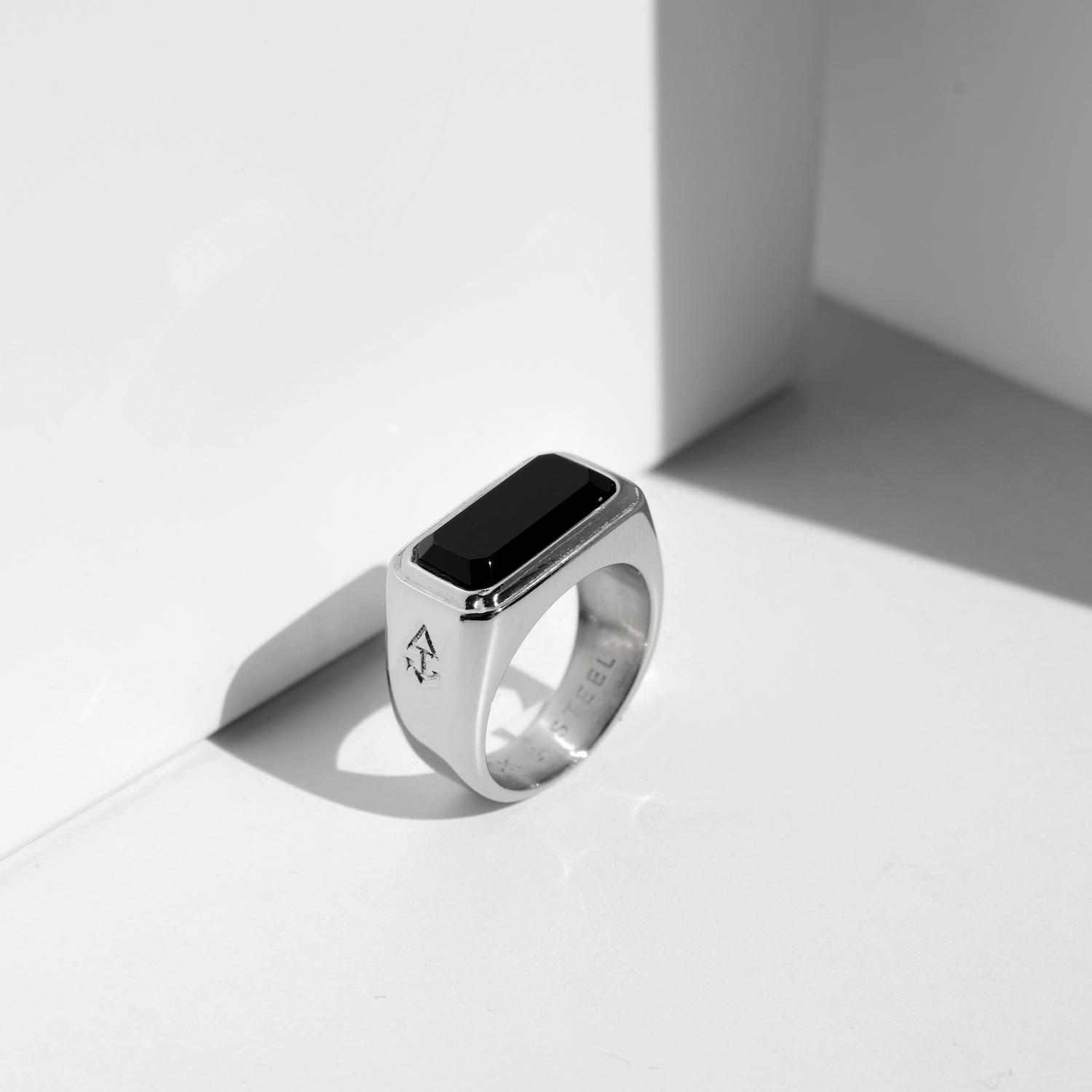 Ring Wild | Echter Onyx Stein Herrenring | Rock & Steel Germany